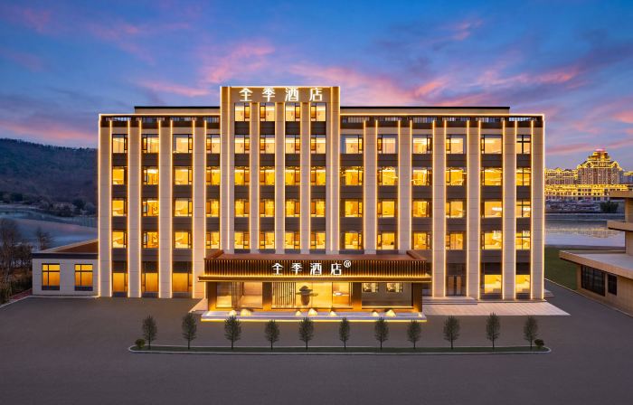 JI HOTEL