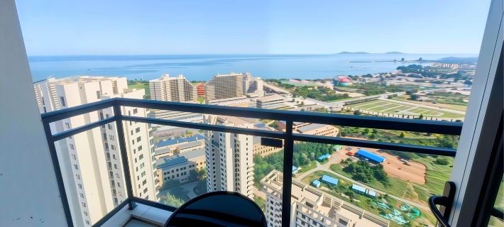Shanhaiyunju · 180 ° Sea View Boutique Apartment Hotels in Xingcheng