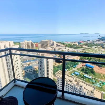 Shanhaiyunju · 180 ° Sea View Boutique Apartment Hotels near First Bathing Beach