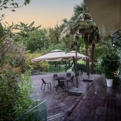 Zizai Forest Hostel (Dayan Pagoda Grand Tang Mall) Hotels near Tang Paradise