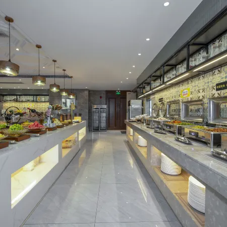 Vienna International Hotel (Nanhu Lakeside Avenue)
