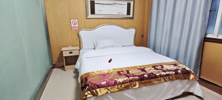Baozhu Hotel Hotels in Linquan