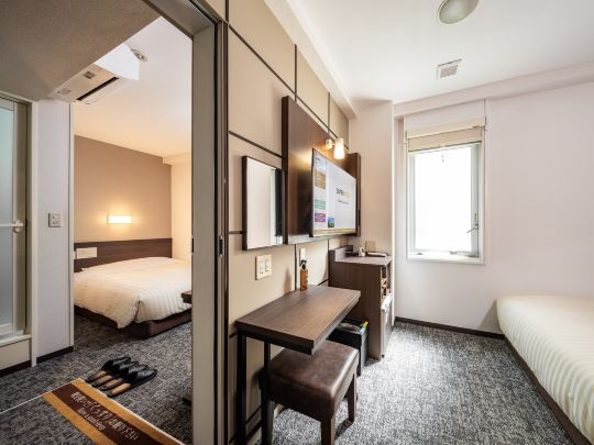 Super Hotel Jr Fujiekimae Kinenkan