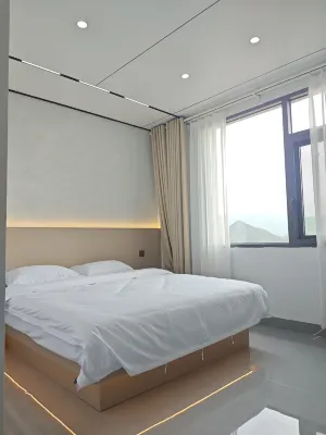 Wumeng Grass Plain Zhenfeng Homestay