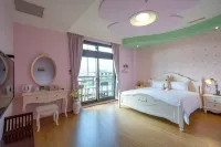 Tiannian - balcony