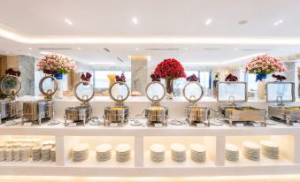 Canary Gold Hotel Quy Nhon - Beachfront, Iconic Location