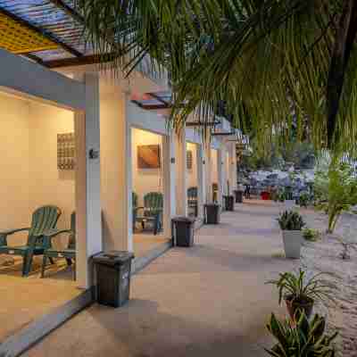 Coral Reef Holidays Hotel Exterior