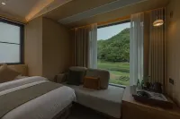 Shengzhou Xiangrui Xiyin Moon Lake Resort