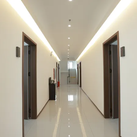 Hillside Waterside Inn · Mountain Residence (Henan Baoquan Tourist Area)