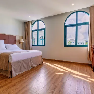 Viona Beach Hotel - Marina Phú Quốc Các khách sạn gần Làng Trầm Hương Đảo Yến – Agarwood Dao Yen Phu Quoc 富国岛沉香村