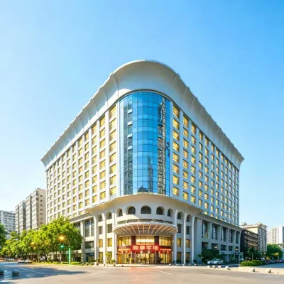 Rongkang Junpei Hotel (Chengdu Taikoo Li Chunxi Road) Hotels near Dongmen Bridge Station