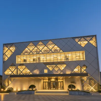 Zhangjiagang Jinlu Sunshine Four Seasons Hotel Hotels near Hexing Trade Market