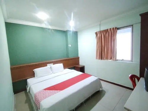 Hotel O Century Inn