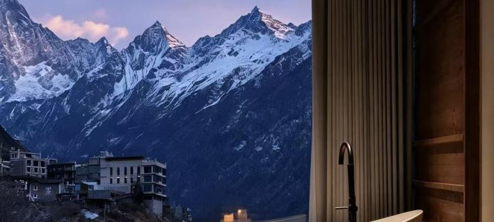Yanlan Xue Xiu · Snow - domain Secret - land Homestay (Siguniang Mountain Scenic Area Store) Ξενοδοχεία στην πόλη Σιαοτζίν