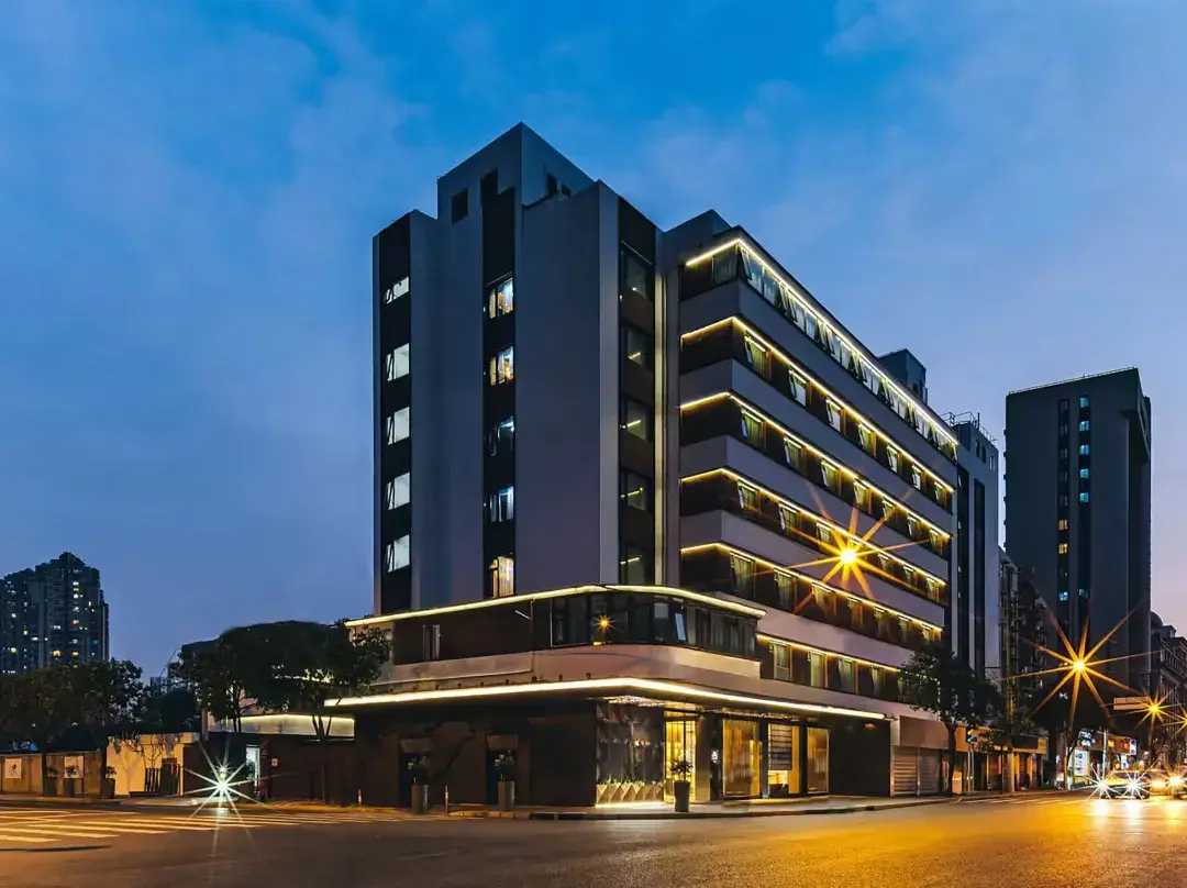 Nanjin Light Luxury Hotel - Yuen Long