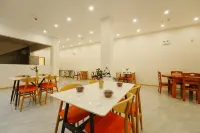Zhenshan Qigu Homestay (North Main Gate, Xijiang Qianhu Miao Village - 2성급