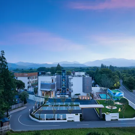 Moganshan Xinyue Resort Hotel