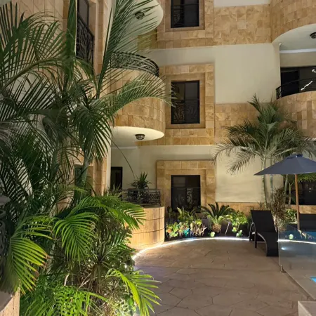 Lanai Hotel