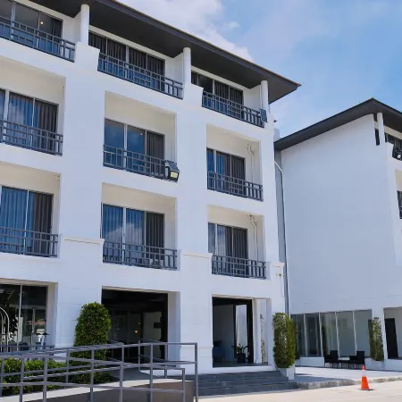 IU Hotel Don Mueang Airport