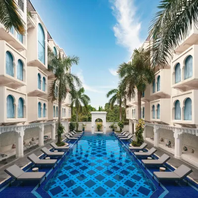 Sarai and Wander Hotels near Psar Chaa - Old Market