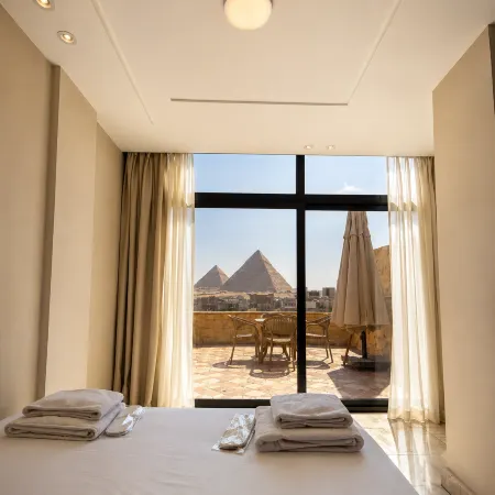 HADLA INN Pyramids View