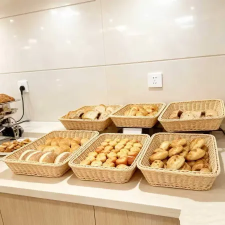 Pai Hotel (Suining Xishan Road Gymnasium)