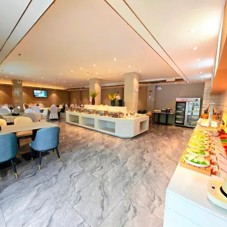 Kunlun Leju Hotel (People Plaza)