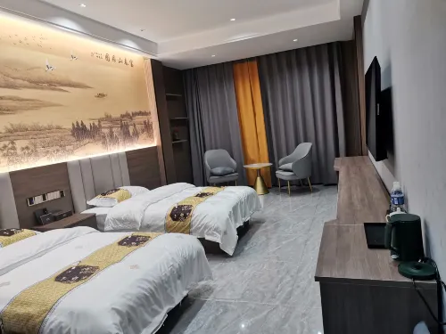 Yimei Hotel - parking