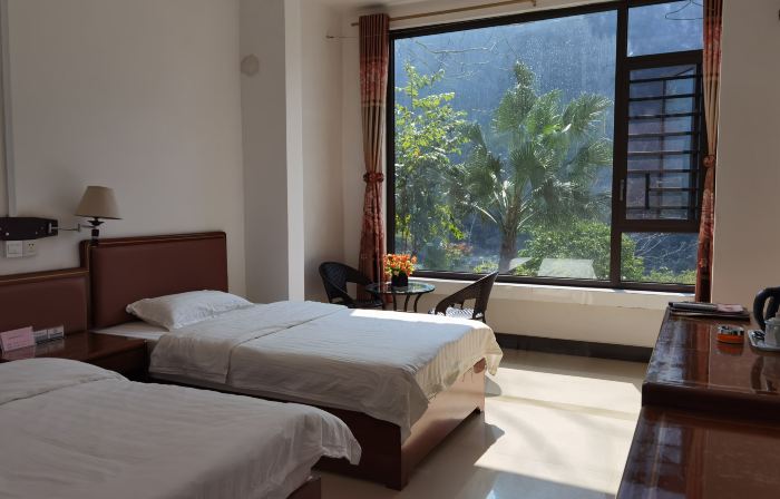 Longhushan Homestay