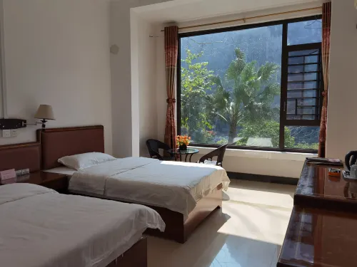 Longhushan Resort Hotels in Long'an