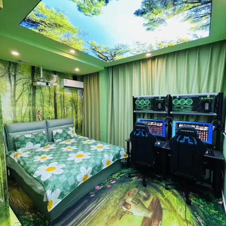 Magic City Cinema-style e-sports hotel