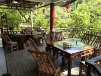 Meiling Stone House Homestay