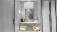 Xinyang Xixian Shi Financial International Hotel Hotels in Xixian