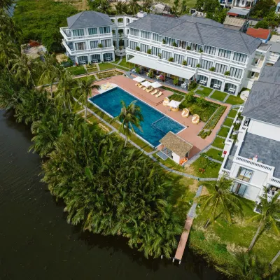 Moodhoian Riverside Resort & Spa Các khách sạn gần Cẩm Thanh