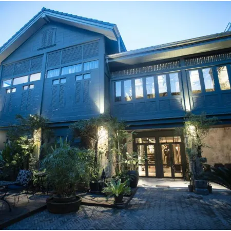 Baan Tuk Din Hotel