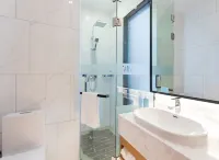 Qingcheng Holiday Hotel