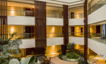 Grand Skylight Hotel