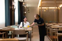 XANA Deluxe Hotel (Hotan Night Market Chuanyi)