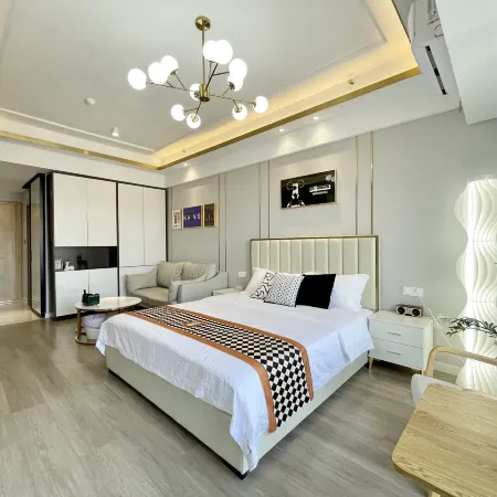 Qinglan Audiovisual Apartment (Ningbo Convention and Exhibition Center High tech Baolong Branch)