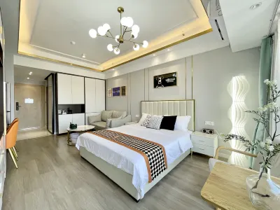 Qinglan Audiovisual Apartment (Ningbo Convention and Exhibition Center High tech Baolong Branch)