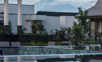 Dusit Thani Himalayan Resort