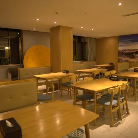 Grand Hotel Pamir, Krakow