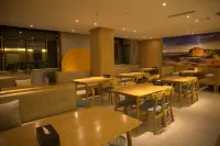 Grand Hotel Pamir, Krakow - Desayuno