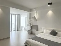 Starlight Sea Manman B&B (Lingao Branch) outside the city