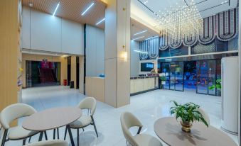 Caiji Hotel