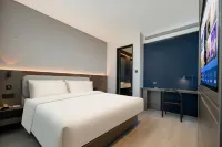 Liaocheng Dongchang Lake Light Hotel - Pet friendly