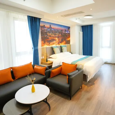 Home Inn Huayi Selected Hotel (Florence Town Central Lake Branch) Hotels near Hi-tech Park， Langfang Academy of Agriculture and Forestry Sciences