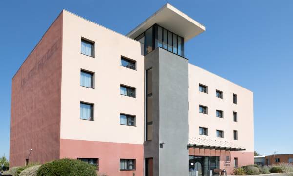 Holiday Inn Express Marseille Airport by IHG
