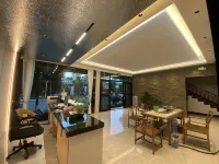 Maitreya Ruixiang Hotel