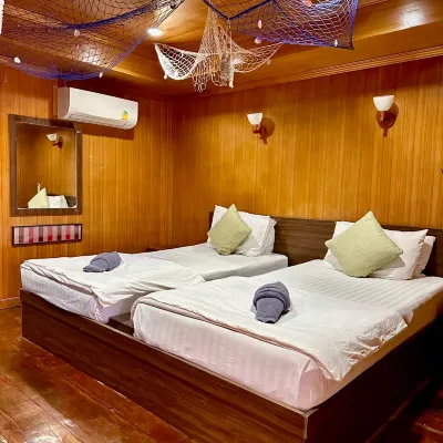 Lipe Power Beach Resort Các khách sạn gần Đảo Koh Kla